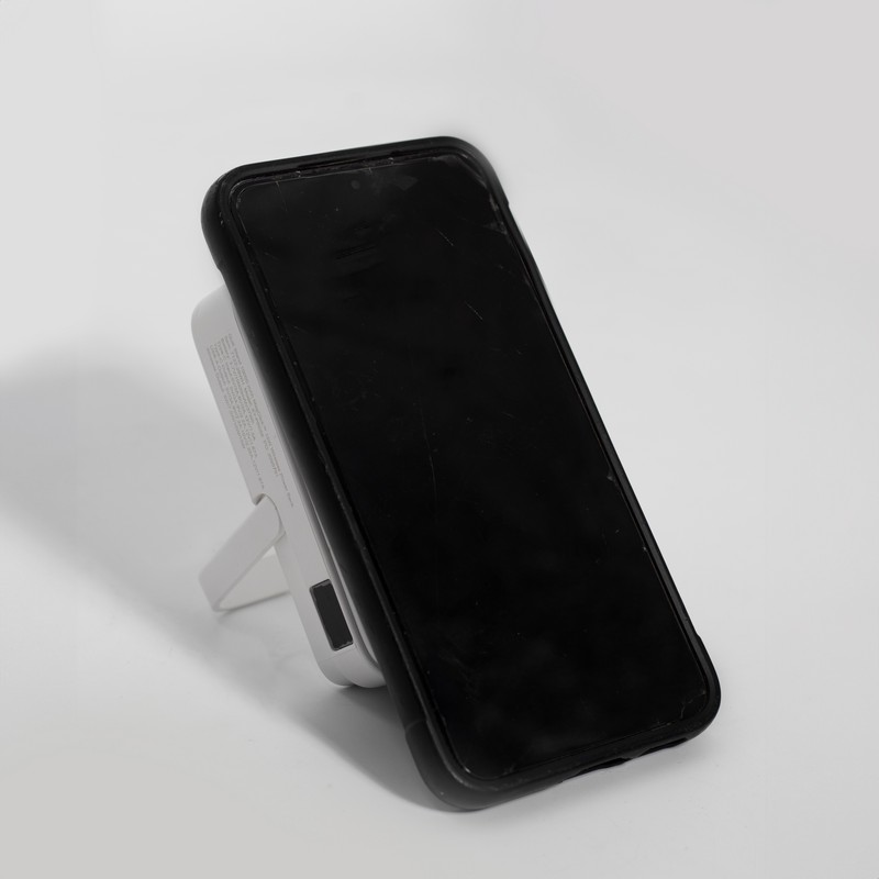 The Mellany 15W Wireless Charging Powerbank 10,000mAh
