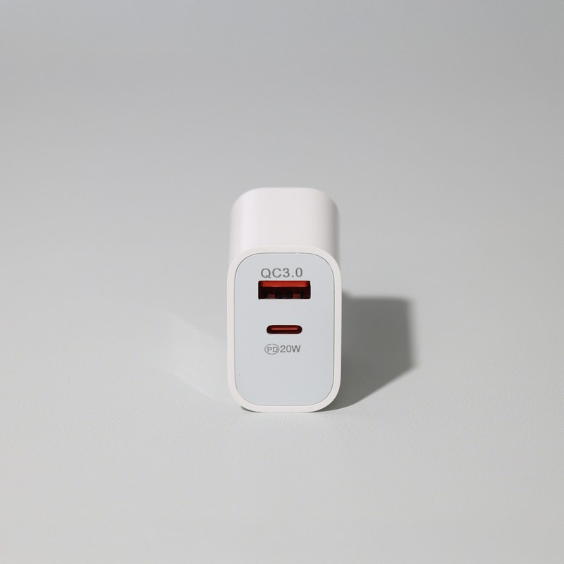Tebogo 20W fast charge adapter